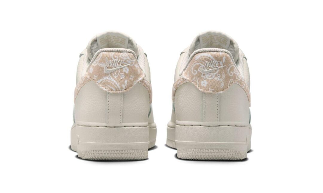 【2025年 3/8 発売】NIKE W AIR FORCE 1 LOW “Light Bone Paisley Swoosh” (ナイキ エア フォース 1 ロー “ライトボーン ペイズリースウッシュ”)[IH2051-072]