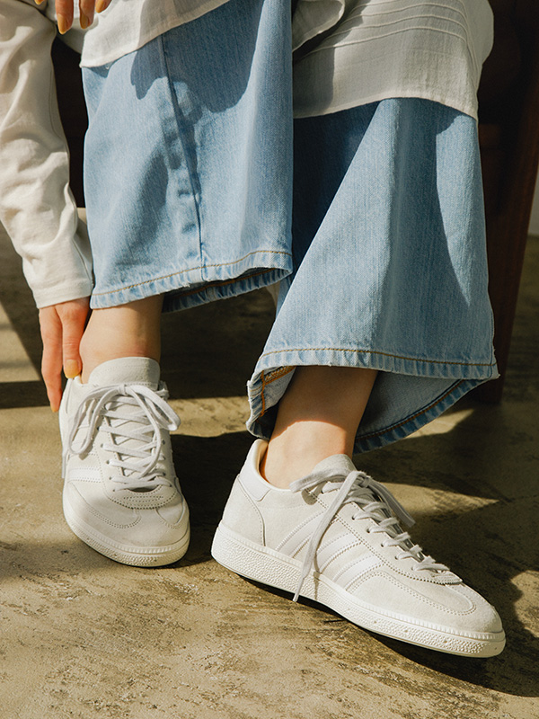 【2025年 3/28 発売】URBAN RESEARCH DOORS × adidas Originals HANDBALL SPEZIAL EXCLUSIVE “Off White” (アーバンリサーチ ドアーズ アディダス オリジナルス ハンドボール スペツィアル) [JQ6155]