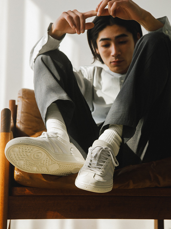 【2025年 3/28 発売】URBAN RESEARCH DOORS × adidas Originals HANDBALL SPEZIAL EXCLUSIVE “Off White” (アーバンリサーチ ドアーズ アディダス オリジナルス ハンドボール スペツィアル) [JQ6155]