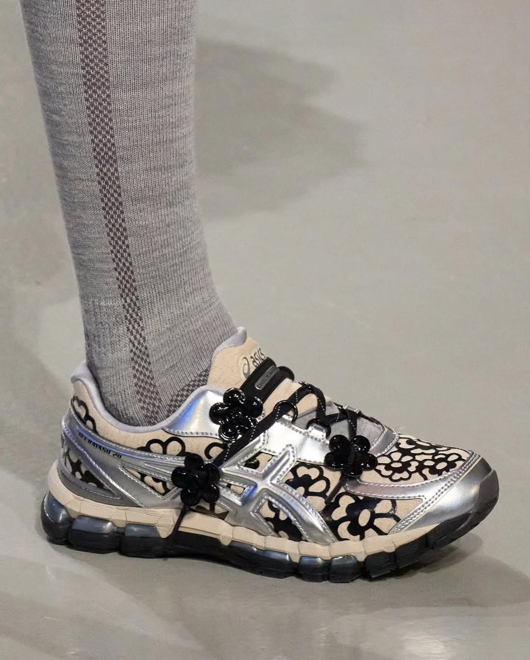 【2025 FW】Cecilie Bahnsen x ASICS GEL-KAYANO 20が発売予定 (セシリー バンセン アシックス ゲルカヤノ)