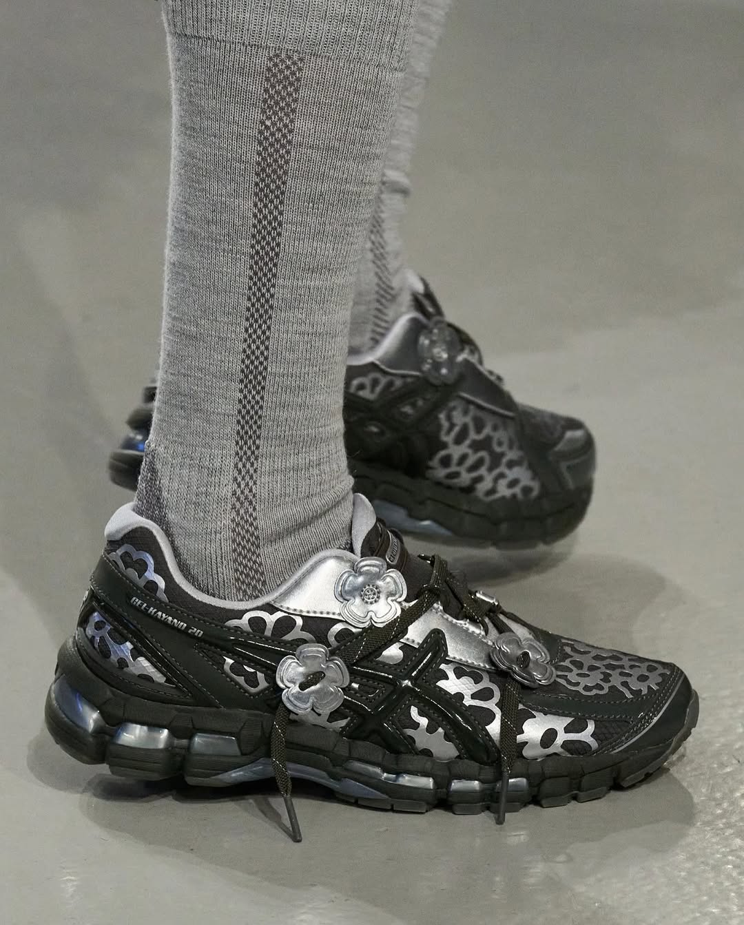 【2025 FW】Cecilie Bahnsen x ASICS GEL-KAYANO 20が発売予定 (セシリー バンセン アシックス ゲルカヤノ)