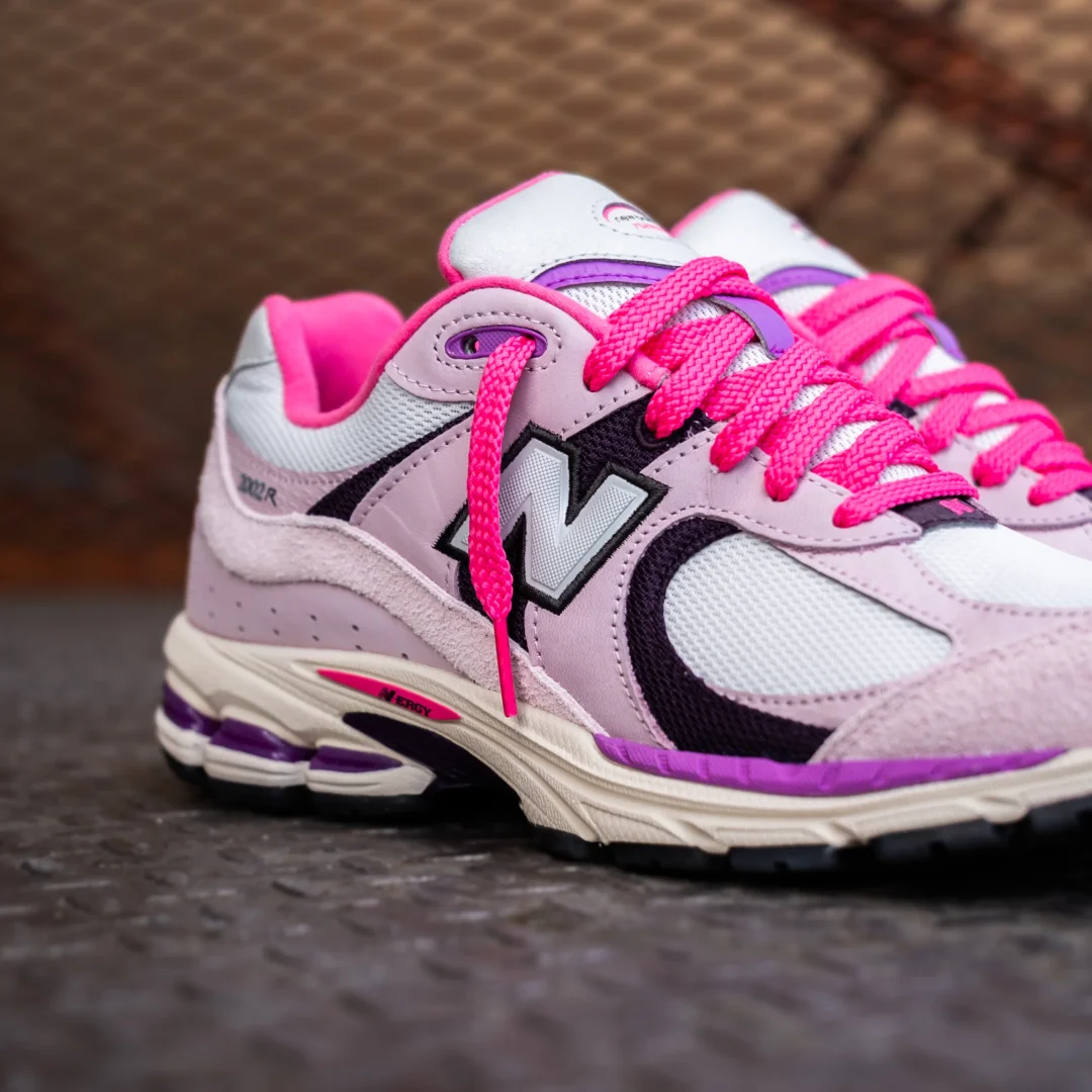 【2025年 発売】New Balance U2002 RTB “Twilight Haze/Passion Fruit/Dragon Berry” (ニューバランス) [U2002RTB]