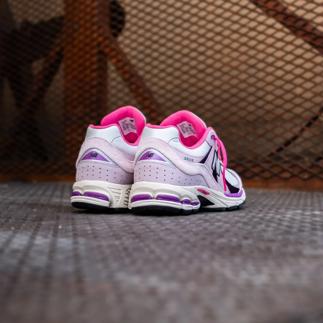 【2025年 発売】New Balance U2002 RTB “Twilight Haze/Passion Fruit/Dragon Berry” (ニューバランス) [U2002RTB]