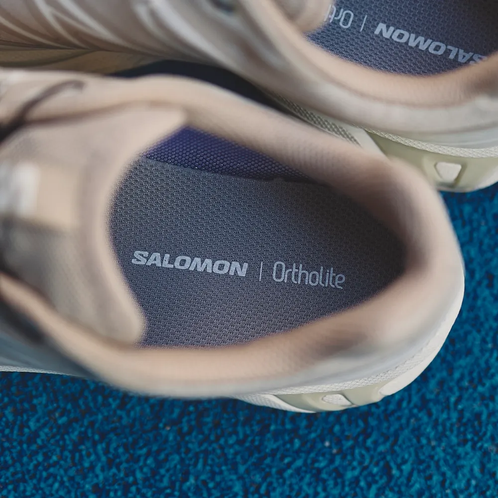 【2025年 3/12 発売】SALOMON XT-6 GORE-TEX “Oxford Tan/Almond Milk/Safari” (サロモン ゴアテックス) [L47732400]