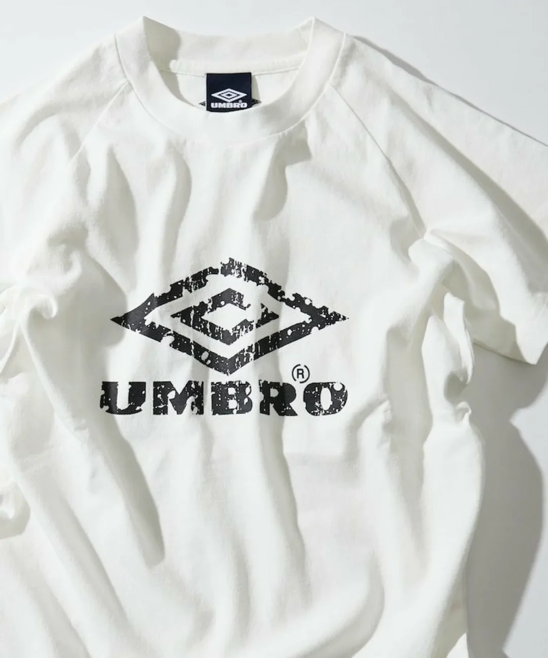 FREAK’S STORE × UMBRO 別注 Tee 2025 SSが発売 (フリークスストア アンブロ)