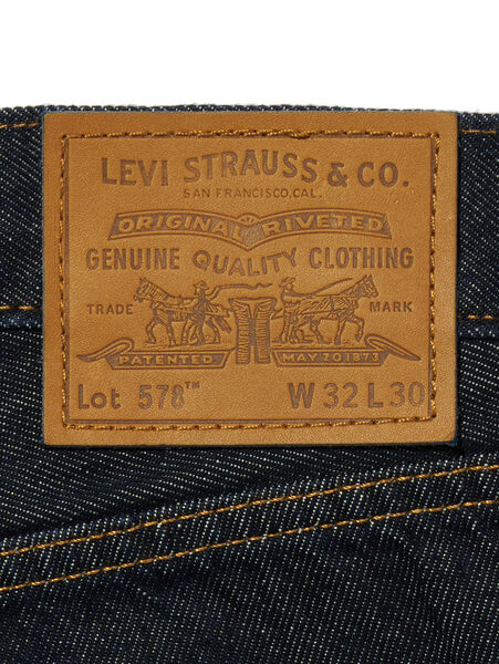 Levi’s 90年代のリバイバルとしての大胆なスタイルの「578 バギー ジーンズ ダークインディゴ」が発売 (リーバイス Baggy Jeans Dark Indigo)